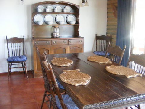 Ironstone Cottage - Kalgoorlie Accommodation 2