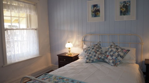 Cobblers Cottage - Kalgoorlie Accommodation 0