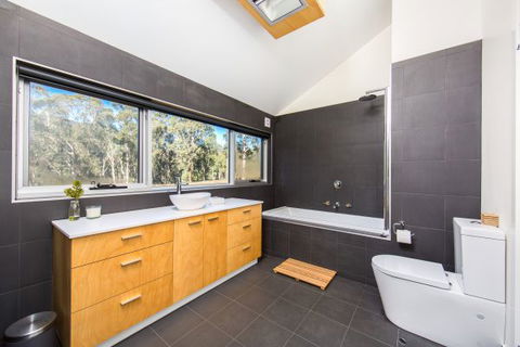 Nine Steps - Kalgoorlie Accommodation 7