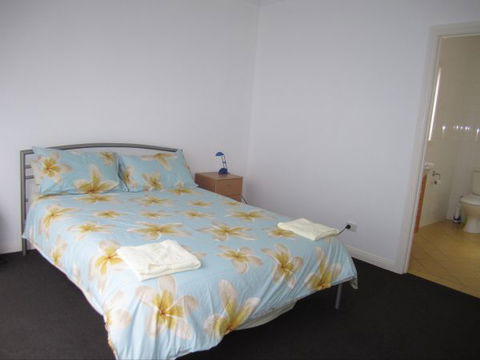 The Waterfront Starfish - Kalgoorlie Accommodation 1