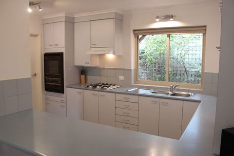 Adelaide Serviced Accommodation - Childers House - Kalgoorlie Accommodation 3