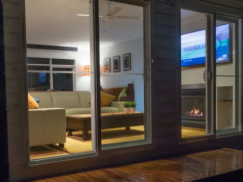 Alice's Palace Ocean Grove - Kalgoorlie Accommodation 2