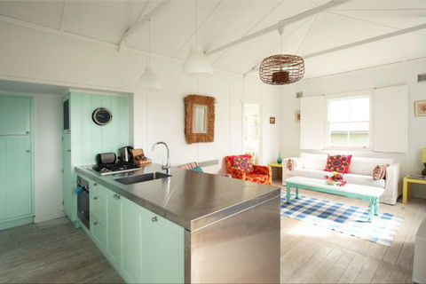 Aurora Beachfront Cottage - Kalgoorlie Accommodation 1