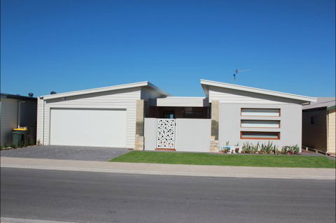 Beach Bliss Wallaroo - Kalgoorlie Accommodation 4