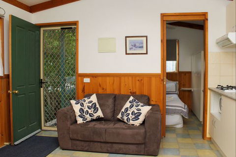 Beechworth Cabins - Kalgoorlie Accommodation 1