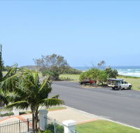 Breakers 1 / 5 at Yamba - Kalgoorlie Accommodation