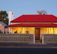 Shurdingtons Cottage - Kalgoorlie Accommodation