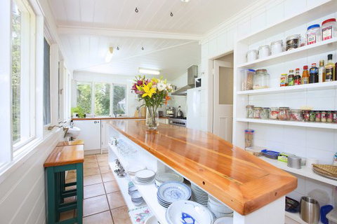Sefton Cottage - Kalgoorlie Accommodation 6