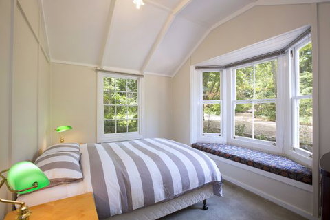 Sefton Cottage - Kalgoorlie Accommodation 9