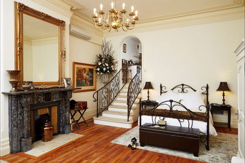 The Suites, Villa Belgravia - Kalgoorlie Accommodation 1