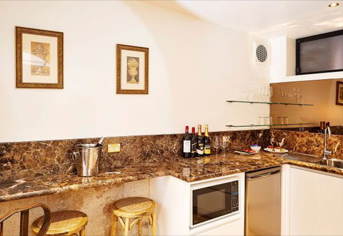 The Suites, Villa Belgravia - Kalgoorlie Accommodation 3