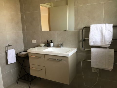 Townhouse On Deas - Kalgoorlie Accommodation 4