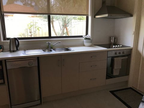 Townhouse On Deas - Kalgoorlie Accommodation 5