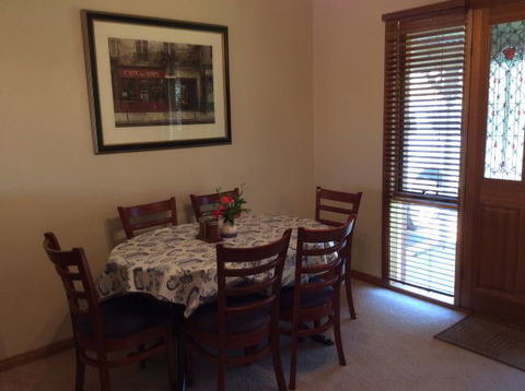 Abrigo Apartment - Kalgoorlie Accommodation 2
