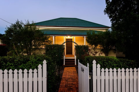 Albion Cottage - Kalgoorlie Accommodation 0
