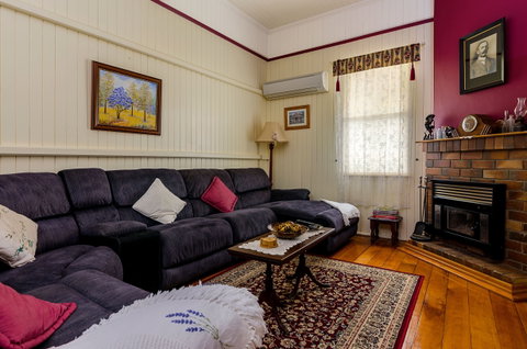 Albion Cottage - Kalgoorlie Accommodation 7