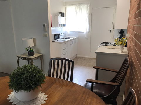 Annie's Hideaway - Kalgoorlie Accommodation 0