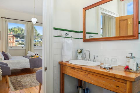 Cygnet Old Bank B&B - Kalgoorlie Accommodation 2
