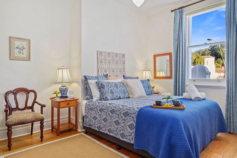 Cygnet Old Bank B&B - Kalgoorlie Accommodation 3