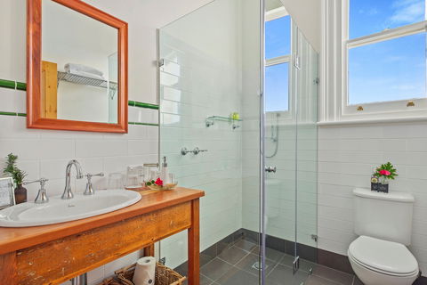 Cygnet Old Bank B&B - Kalgoorlie Accommodation 5