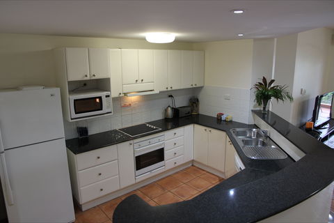 Darwin Deluxe Apartments - Kalgoorlie Accommodation 4