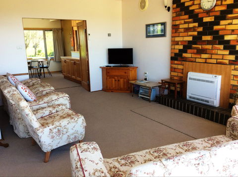 Fred's Place - Kalgoorlie Accommodation 2