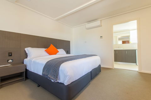 Mick O'Shea's - Kalgoorlie Accommodation 4