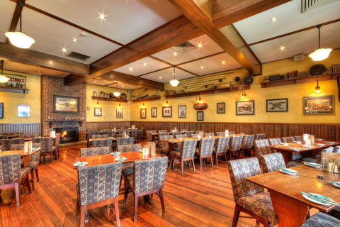 Mick O'Shea's - Kalgoorlie Accommodation 7