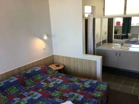 Northside Hotel - Kalgoorlie Accommodation 6