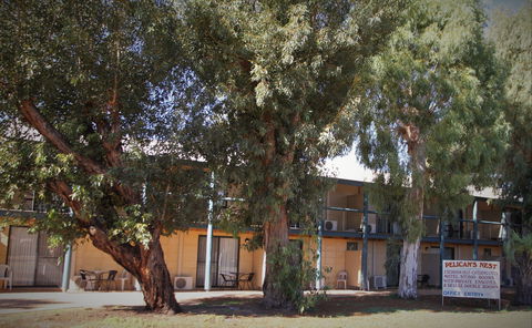 Pelican's Nest - Kalgoorlie Accommodation 0