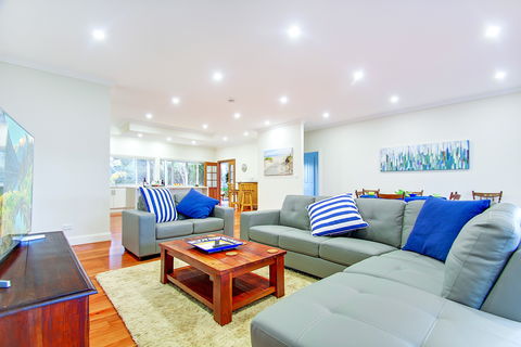 PJ's Hideaway - Kalgoorlie Accommodation 0