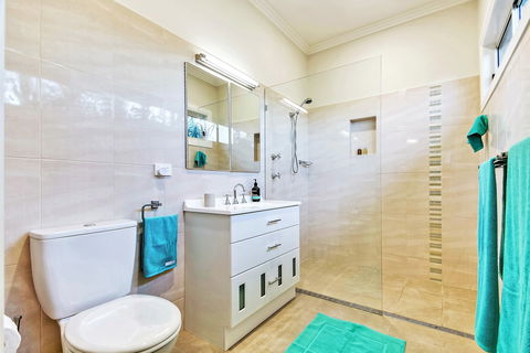 PJ's Hideaway - Kalgoorlie Accommodation 7