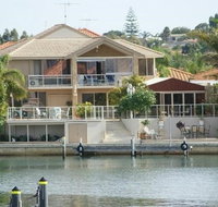 Port Mandurah Canals - Luxury Guest House - Kalgoorlie Accommodation