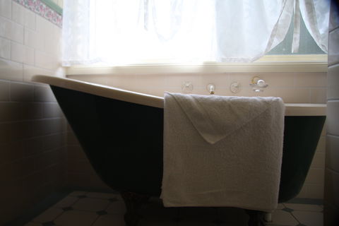 Telegraph Retreat Cottages - Kalgoorlie Accommodation 5