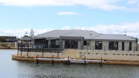 WA HomeStay - Kalgoorlie Accommodation 5