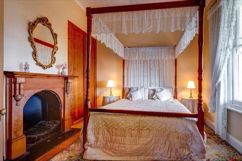 Abbey's Spa Cottage - Kalgoorlie Accommodation 0