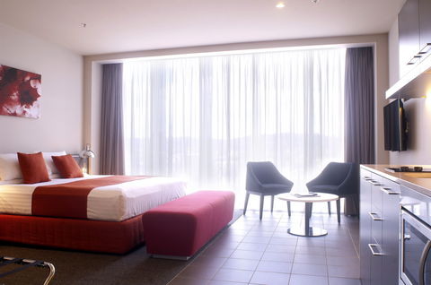 Abode Woden - Kalgoorlie Accommodation 0