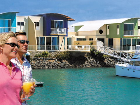 Absolute Waterfront Villa - Kalgoorlie Accommodation 0