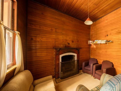 Daffodil Cottage - Kalgoorlie Accommodation 5