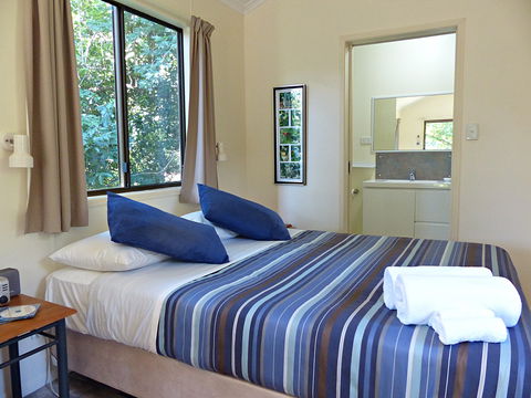 Daintree Valley Haven - Kalgoorlie Accommodation 0
