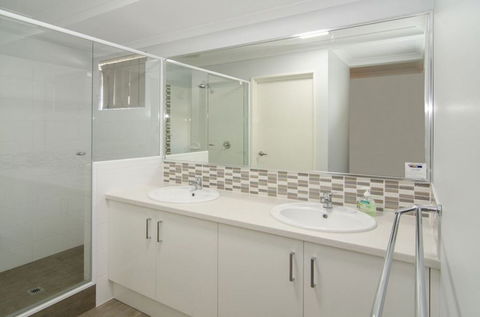 Fairway Isle - Kalgoorlie Accommodation 7