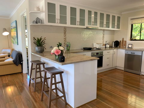 Hahndorf Luxury Lodge - Kalgoorlie Accommodation 2