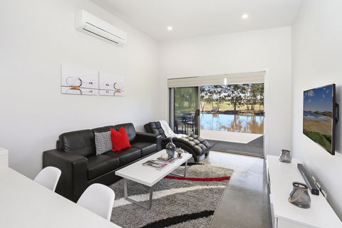 Ironbark Hill Villas - Kalgoorlie Accommodation 2