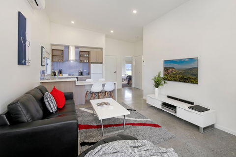 Ironbark Hill Villas - Kalgoorlie Accommodation 5