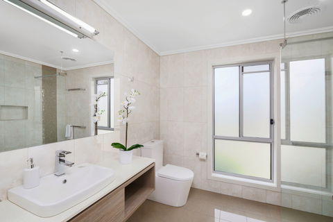 Ironbark Hill Villas - Kalgoorlie Accommodation 7
