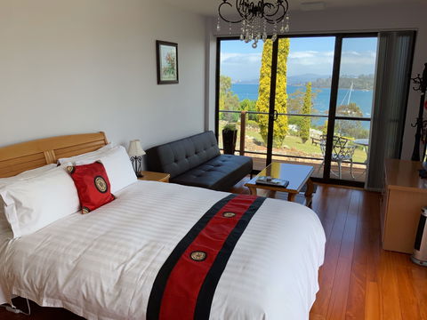 Island Eden - Kalgoorlie Accommodation 3