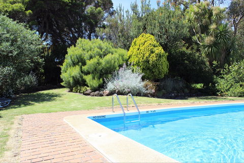 Motel Warrnambool - Kalgoorlie Accommodation 2