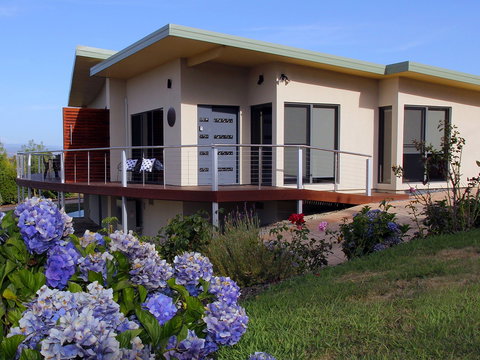 Outlook BnB - Kalgoorlie Accommodation 0