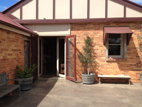 Pierrepoint Wines Bed & Breakfast - Kalgoorlie Accommodation 5