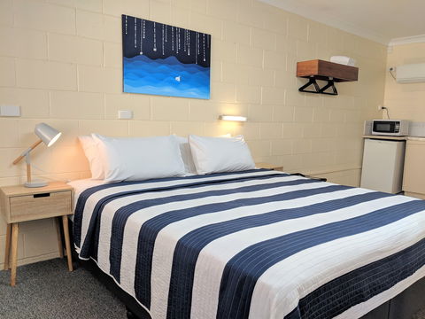 Sail Inn - Yeppoon - Kalgoorlie Accommodation 4